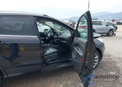 2017 Ford Escape Titanium из США, поврежденный, VIN 1FMCU9J90HUD88480